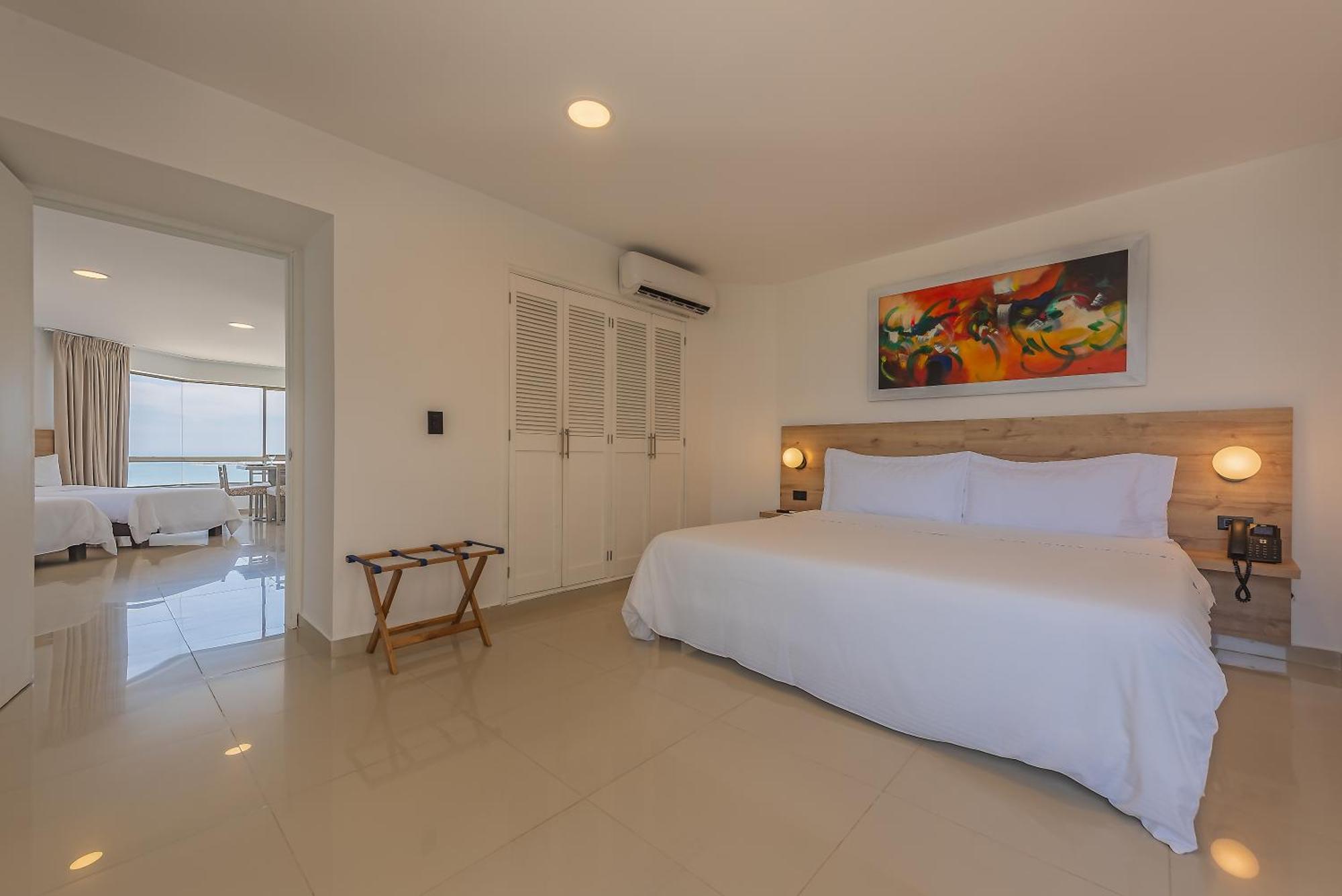 Regatta Hotel