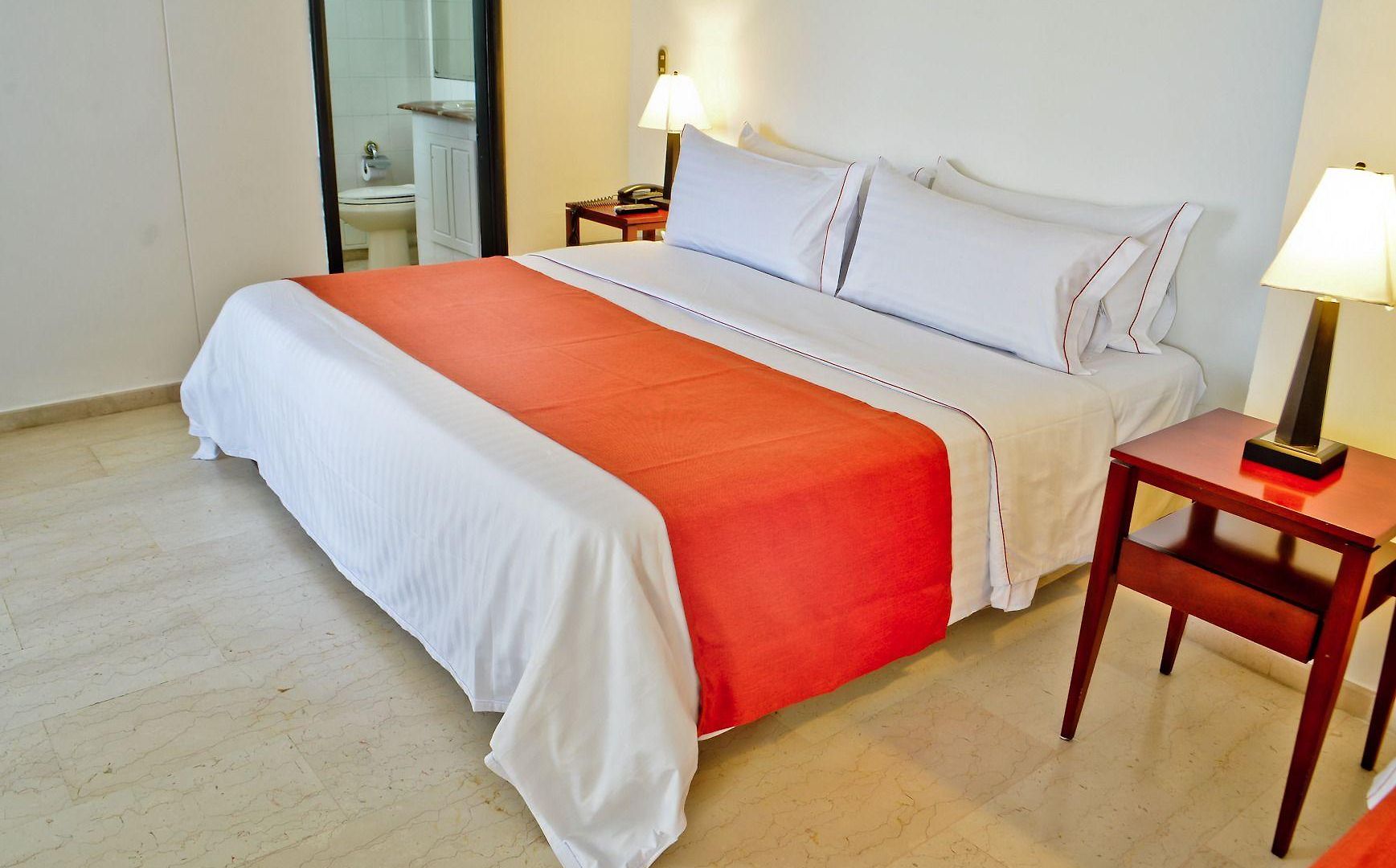 Regatta Hotel